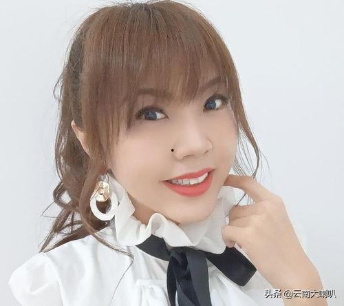 娱乐吃瓜女的叫什么名字,她是如何成为娱乐圈焦点人物的？